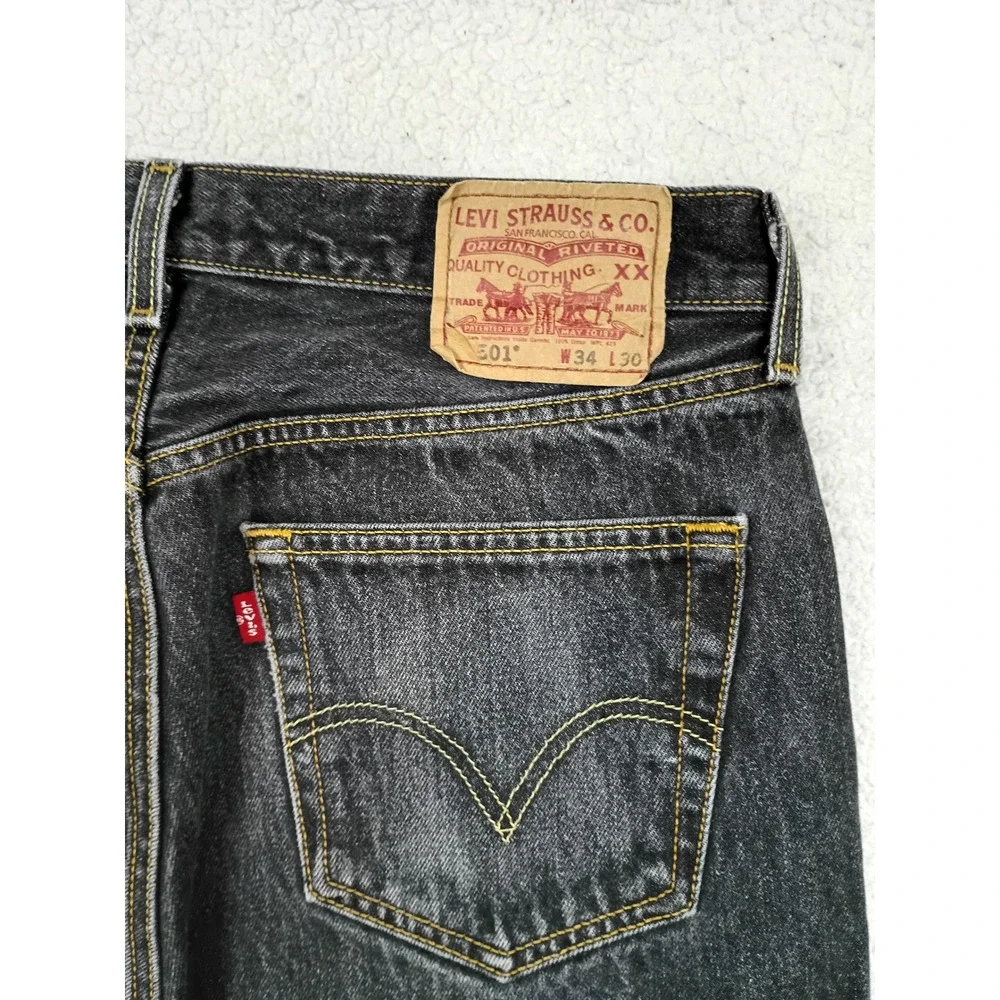 Levis type straight